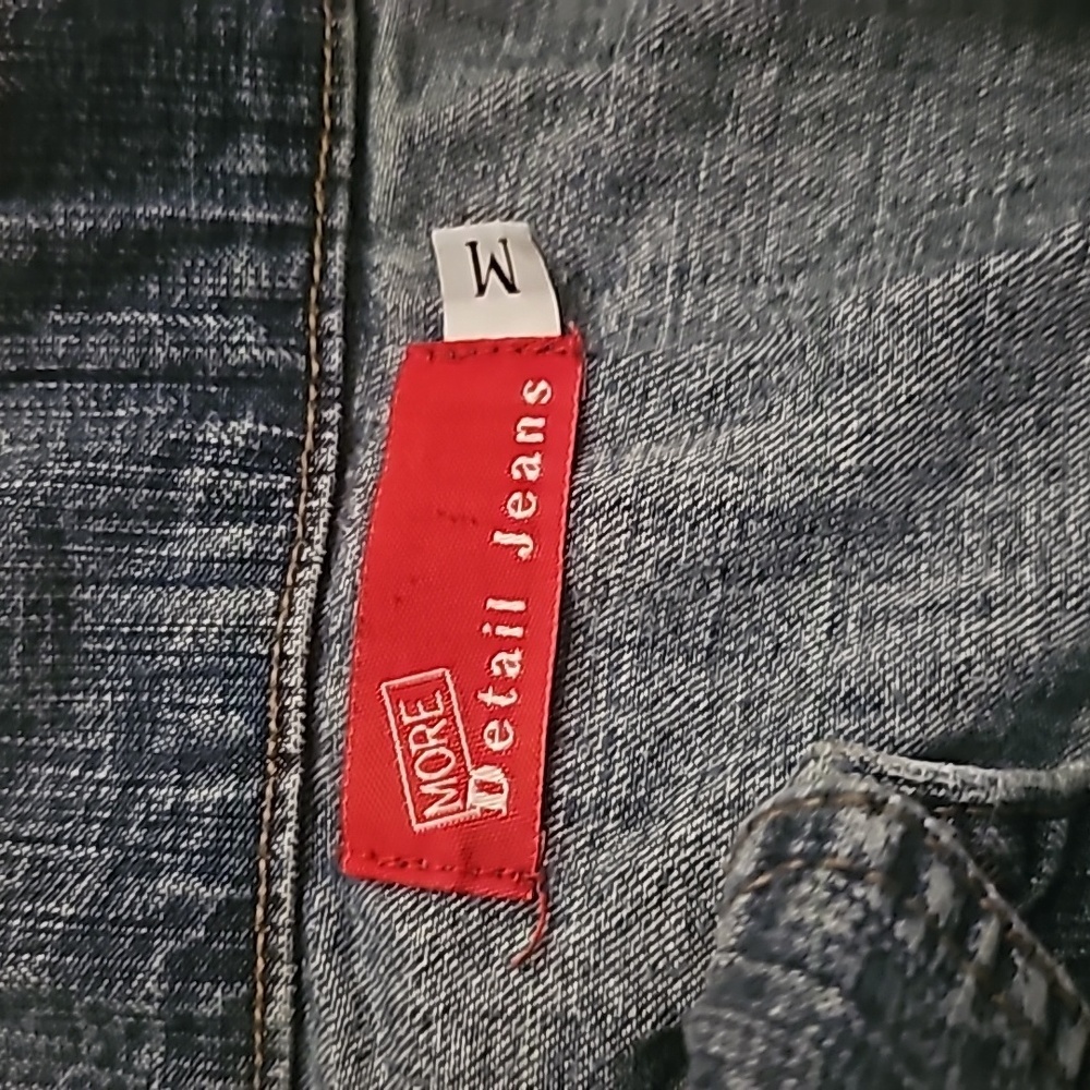 Cropped denim jacket size Medium - Picture 4 of 4
